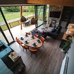 Дом отдыха Yorkshire Dales 10 By Together Travel - 3-bed Ensuite Retreat Ричмонд