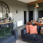 Dom wakacyjny Yorkshire Dales 10 By Together Travel - 3-bed Ensuite Retreat *